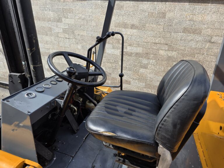 รถโฟล์คลิฟท์ TCM 12 ตัน มือสอง เสา 3 เมตร4