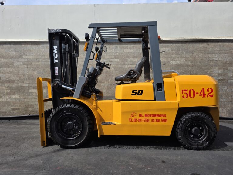 รถโฟล์คลิฟท์ TCM 5 ตัน มือสอง เสา 3 เมตร