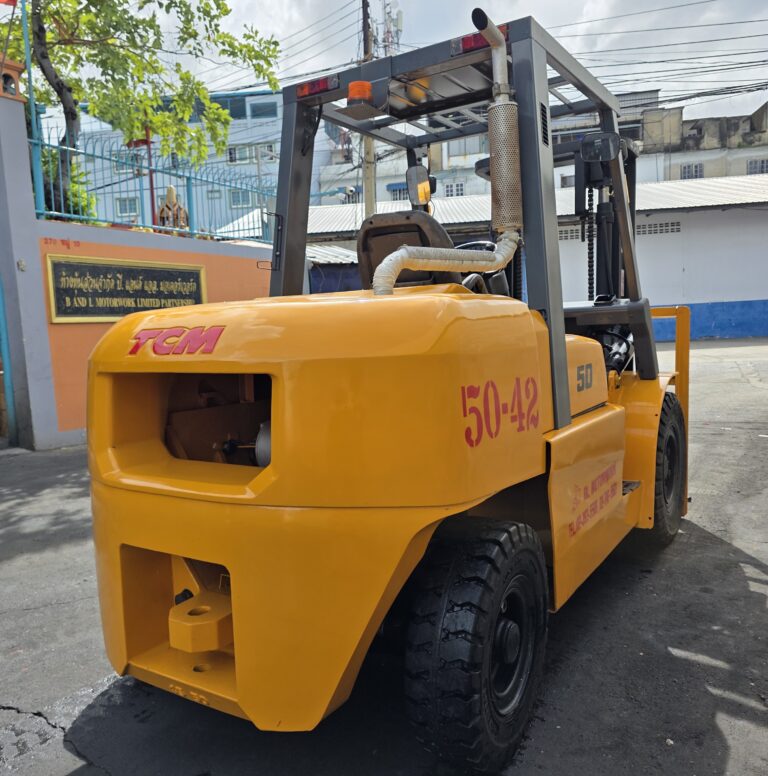 รถโฟล์คลิฟท์ TCM 5 ตัน มือสอง เสา 3 เมตร2